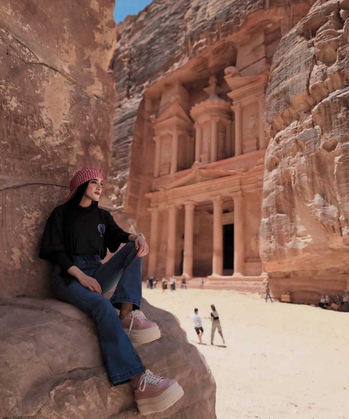 Tourist in Petra